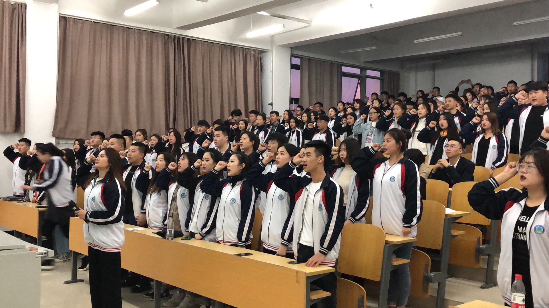 繼往開來__逐夢前行_---醫(yī)學院學生會例會順利召開