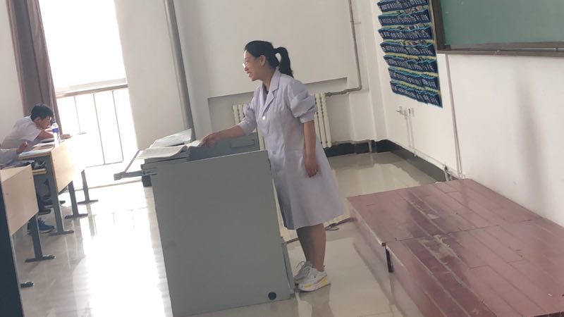 情系教育事業(yè)__用愛詮釋職責(zé)——醫(yī)學(xué)技術(shù)學(xué)院王婷老師先進事跡