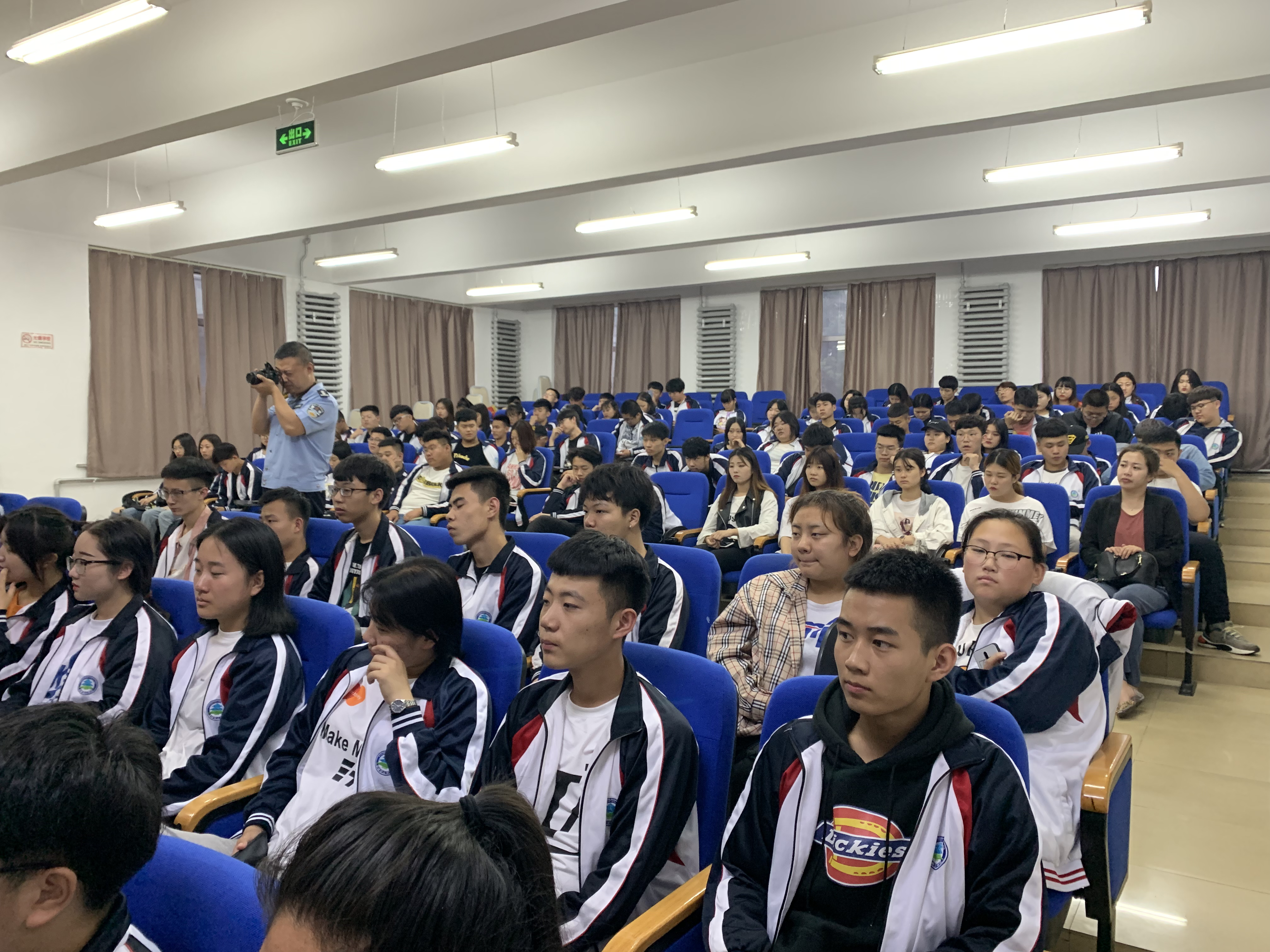 伊春職業(yè)學(xué)院舉辦禁毒知識進(jìn)校園活動(dòng)