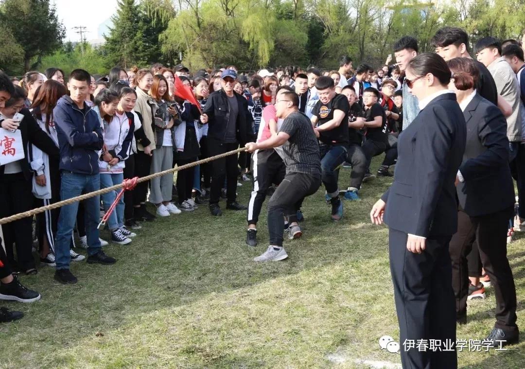 以公寓文化為載體，扎實推進標準化寢室建設(shè)