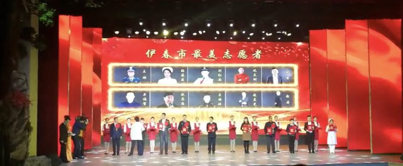 旅游商務(wù)學(xué)院高鐵專業(yè)學(xué)生為我市大型活動(dòng)提供志愿服務(wù)