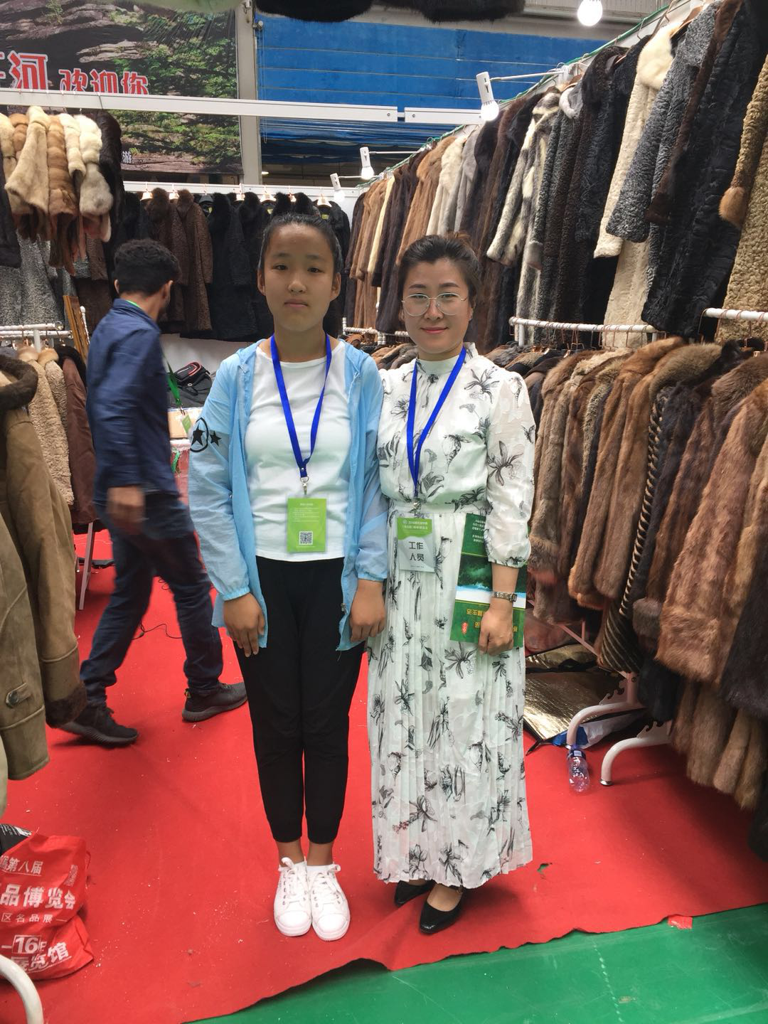 基礎(chǔ)教育學(xué)院師生為2018第五屆中國(guó)（東北亞）森林博覽會(huì)提供英語(yǔ)翻譯和志愿服務(wù)工作