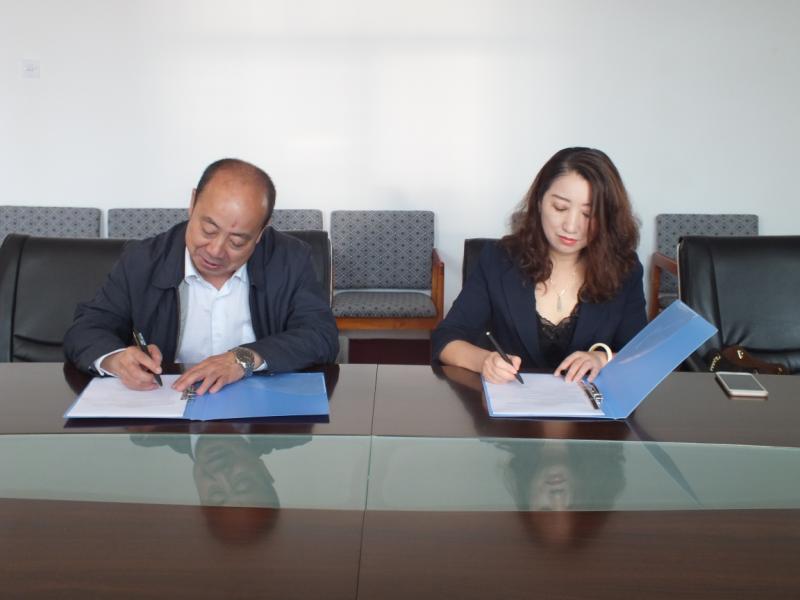 伊春職業(yè)學院與加美特公司初步達成聯(lián)合辦學意向