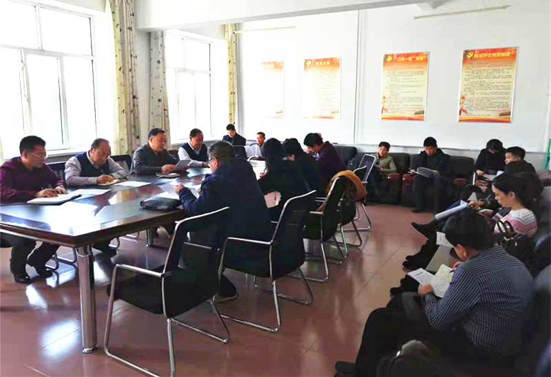 我院召開(kāi)_“標(biāo)準(zhǔn)化教室”建設(shè)工作會(huì)議